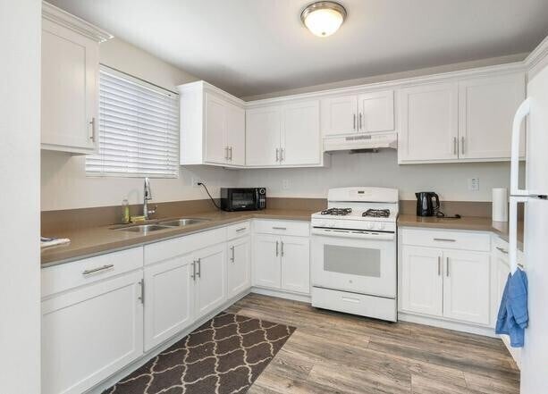 property at 2435 Lancaster Ave
