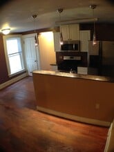 2415 Vine St, Unit 2415 Vine Street APT 2 in Cincinnati, OH - Building Photo - Building Photo