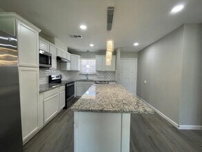 7033 Payte Ln in North Richland Hills, TX - Building Photo - Building Photo