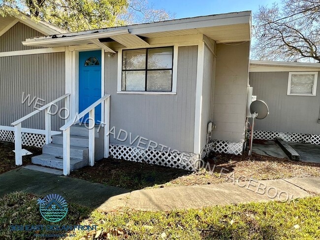 5640 Ramona Blvd in Jacksonville, FL - Building Photo - Building Photo