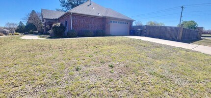 5025 Sistine Chapel Dr in Conway, AR - Foto de edificio - Building Photo