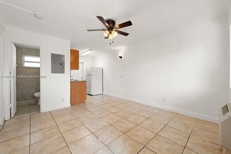 1124 NW 2nd St in Fort Lauderdale, FL - Building Photo - Building Photo