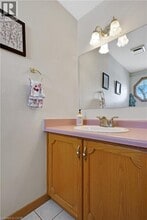 109 Holm St in Cambridge, ON - Building Photo - Building Photo