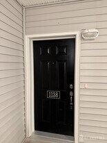 1138 Vanderbergh Blvd in Monroe Township, NJ - Building Photo