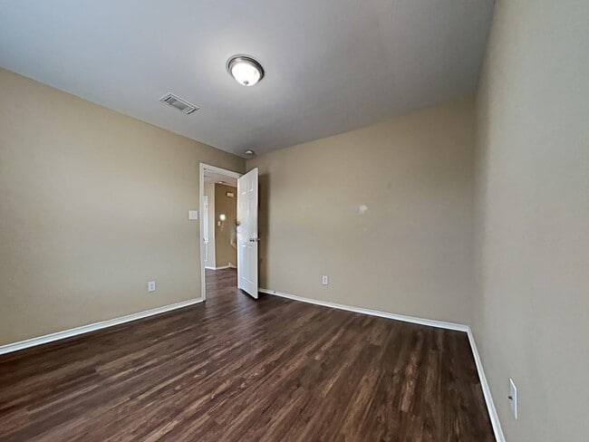 property at 503 Pine Cluster Ct