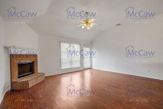 2800 Wakecrest Dr in Fort Worth, TX - Building Photo - Building Photo