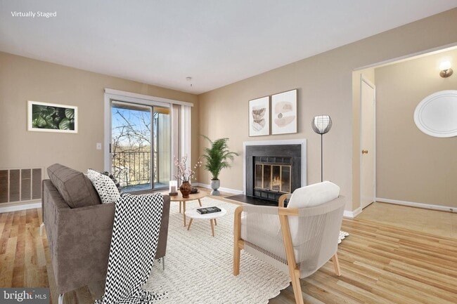 20216 Shipley Ter, Unit 301 in Germantown, MD - Building Photo - Building Photo