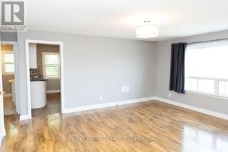 544 Ontario St in St Catharines, ON - Building Photo - Building Photo