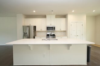 1805 Shumard Ln in Charlotte, NC - Building Photo - Building Photo