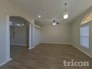 1810 Cattleman Dr in Brandon, FL - Building Photo - Building Photo