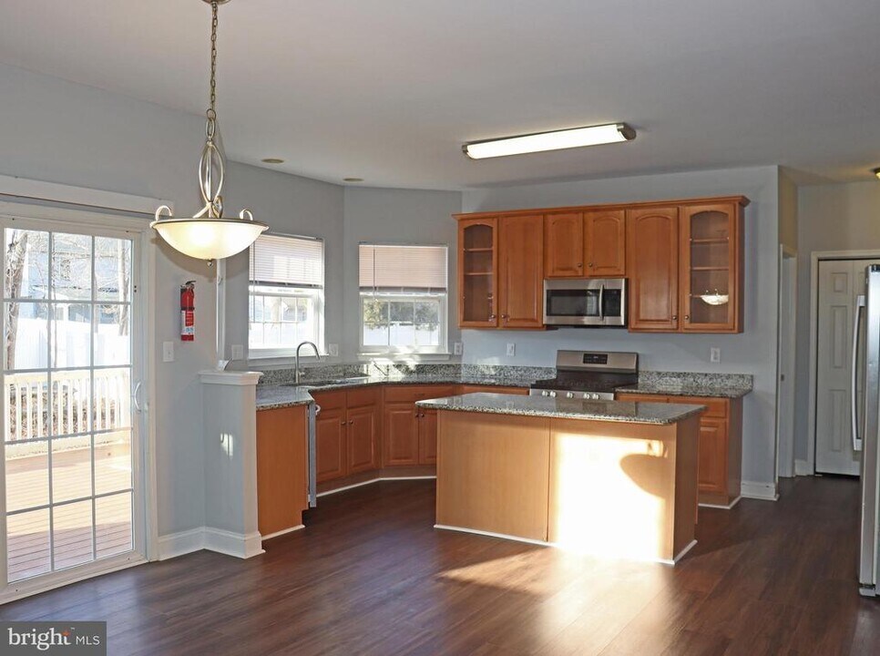 24 Blue Spruce Dr in Bear, DE - Building Photo