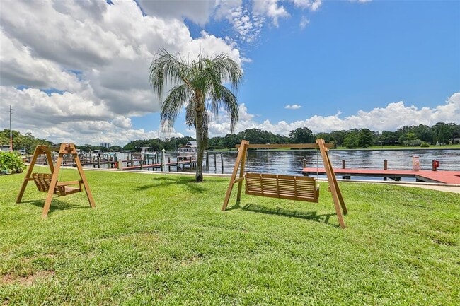 property at 2424 W Tampa Bay Blvd