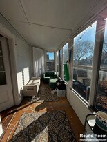 17 Hillside St in Boston, MA - Building Photo