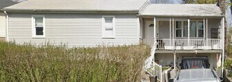 303 Willow Rd in Harrisburg, PA - Building Photo