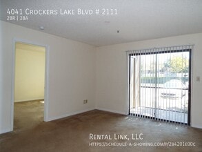 4041 Crockers Lake Blvd in Sarasota, FL - Building Photo - Building Photo