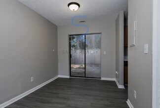 7000 Oakhill Cir in Austell, GA - Building Photo - Building Photo
