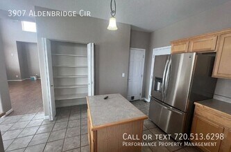 3907 E Aldenbridge Cir in Littleton, CO - Building Photo - Building Photo