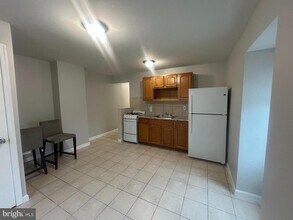 531 Brinton St in Philadelphia, PA - Building Photo - Building Photo