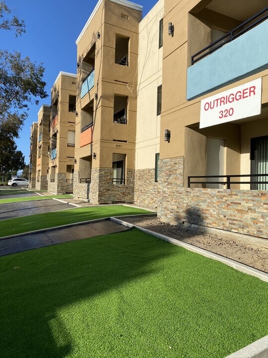 Outrigger Apartments in Alameda, CA - Foto de edificio