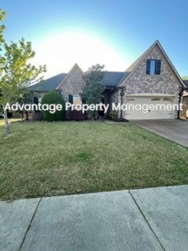 property at 1474 Sawmill Creek Ln
