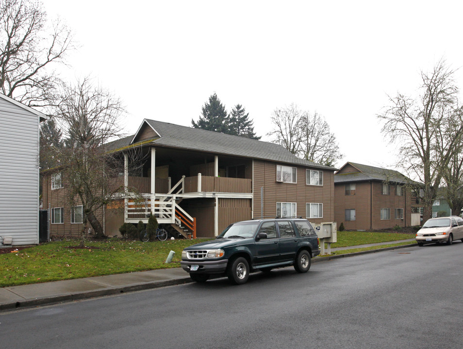 3380-3418 SW 125th Ave in Beaverton, OR - Building Photo