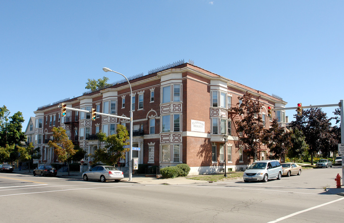 Elmwood Heights in Buffalo, NY - Foto de edificio