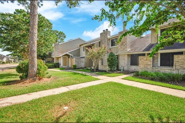 12012 Willow Trail in Houston, TX - Building Photo - Building Photo