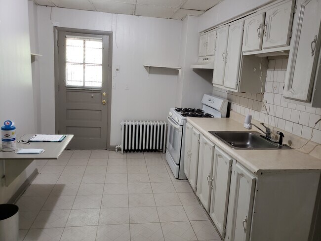 1505 Vermont Ave NW, Unit VERMONT AVE   NW in Washington, DC - Building Photo - Building Photo