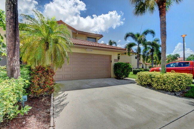 12212 Sag Harbor Ct in Wellington, FL - Building Photo - Building Photo