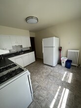 3223 Harriet Ave, Unit Uptown 2 br 1 bath in Minneapolis, MN - Building Photo - Building Photo