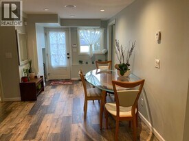 329 W 23 St in North Vancouver, BC - Building Photo