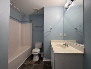 5495 Hampton Ct in College Park, GA - Building Photo - Building Photo