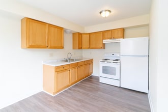 6124 73rd Ave N in Minneapolis, MN - Building Photo - Building Photo