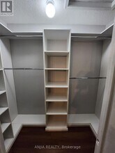 3264 Flagstone Dr in Mississauga, ON - Building Photo - Building Photo