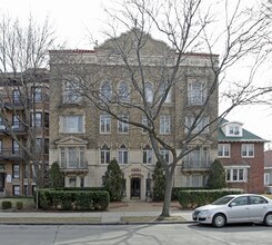 2550 Lake in Milwaukee, WI - Foto de edificio - Building Photo