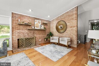 7713 Arrowood Ct in Bethesda, MD - Building Photo - Building Photo