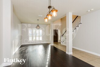 24443 Flint Creek in San Antonio, TX - Foto de edificio - Building Photo