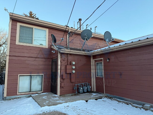 709 E Sheridan St in Laramie, WY - Building Photo - Building Photo