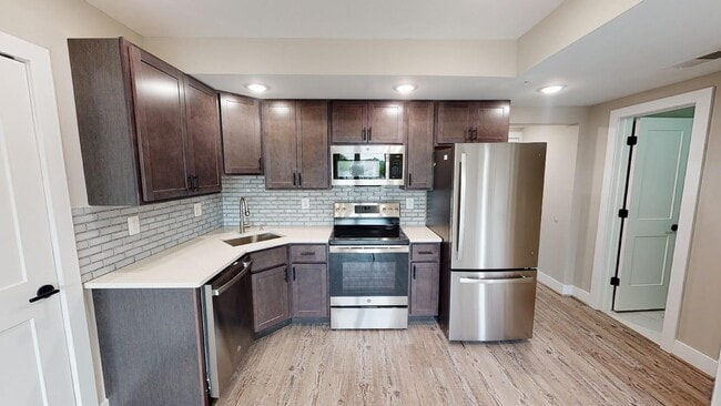 1617 Rhode Island Ave NE, Unit 401 in Washington, DC - Building Photo - Building Photo