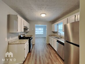 3114 Rock Pine Ct in Snellville, GA - Building Photo - Building Photo