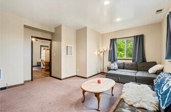 3706 Melwood Ave, Unit Apartment #2 in Pittsburgh, PA - Building Photo - Building Photo
