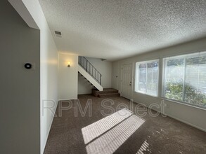 8881 La Riviera Dr in Sacramento, CA - Building Photo - Building Photo