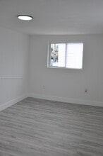 261 NW 46th Ave in Miami, FL - Building Photo - Building Photo