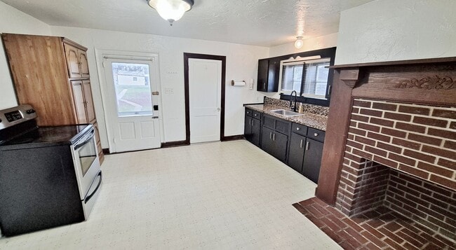 104 W King St in Abbottstown, PA - Building Photo - Building Photo