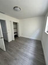1550 W 7th Ct in Hialeah, FL - Building Photo - Building Photo
