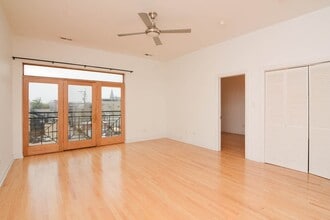 1530 W Huron St, Unit M02H in Chicago, IL - Building Photo - Building Photo