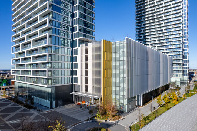 Transit City Condos in Vaughan, ON - Building Photo - Building Photo