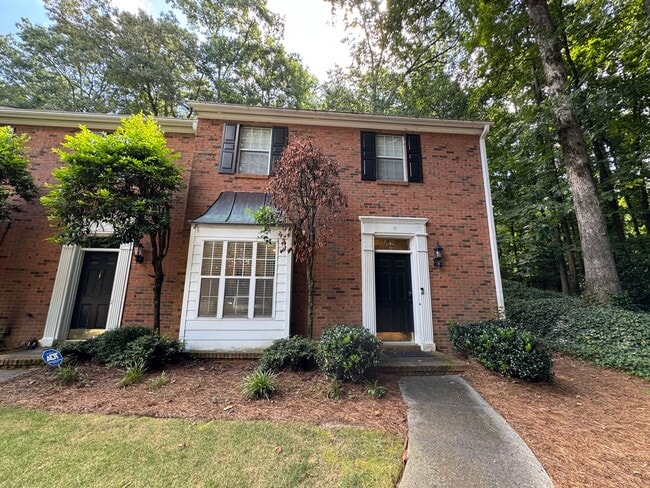 1160 Windsor Pkwy in Sandy Springs, GA - Building Photo - Building Photo