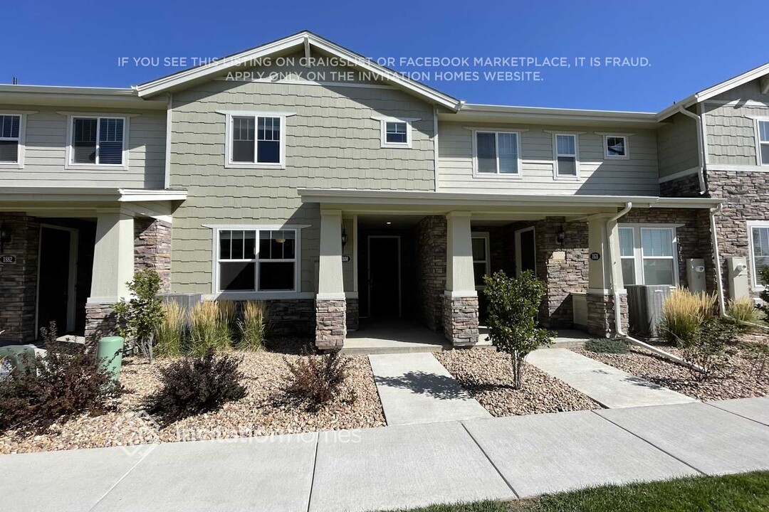 1880 S Flat Rock Way in Aurora, CO - Building Photo