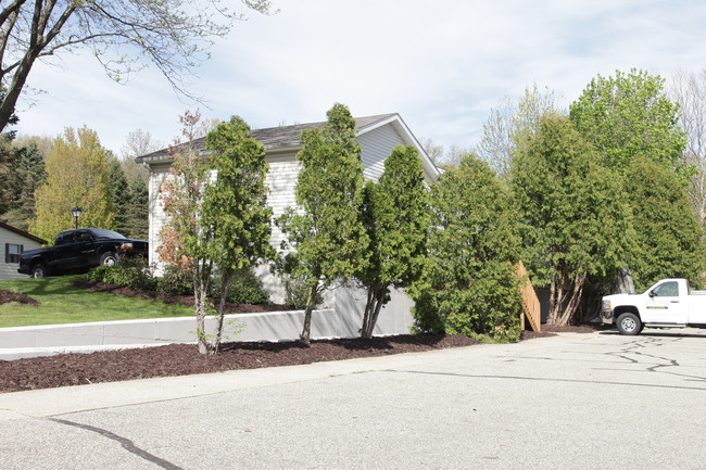 Leisure Village in Belmont, MI - Foto de edificio - Building Photo